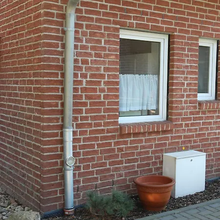 Moderne 1-zimmer Mit Terasse, Kueche, Bad Mit Dusche, Tv & Wifi Apartmán