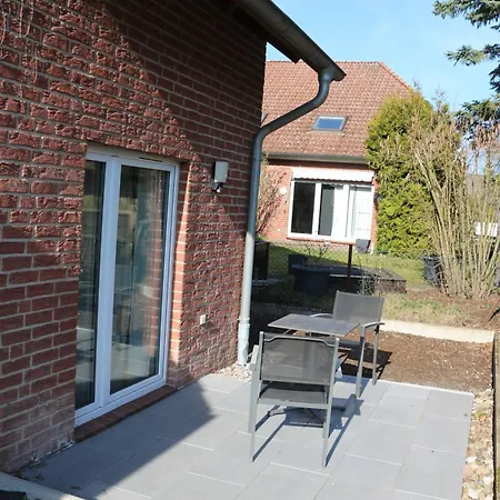Apartmán Moderne 1-zimmer Mit Terasse, Kueche, Bad Mit Dusche, Tv & Wifi Burgwedel (Lower-Saxony)